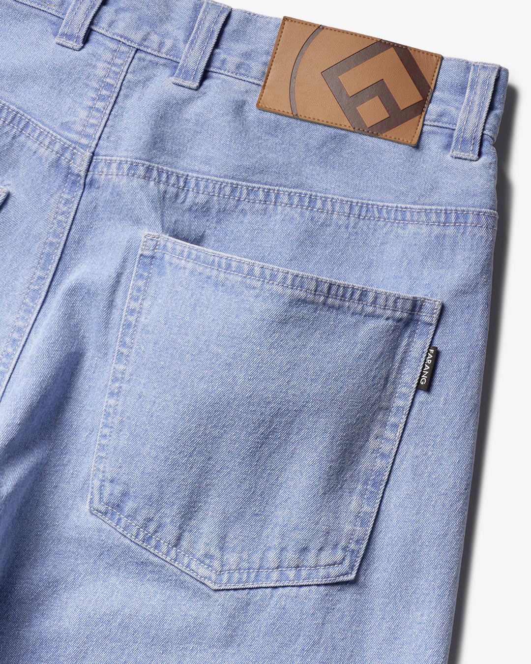 Loose Jeans